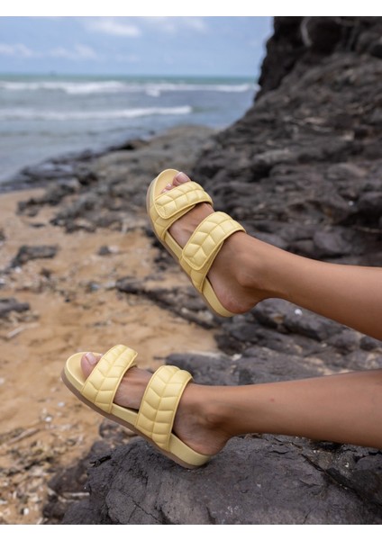 Lily Kadin Sari Gercek Deri Terlik