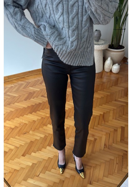 Kaplamalı Boyfit Jean- Siyah