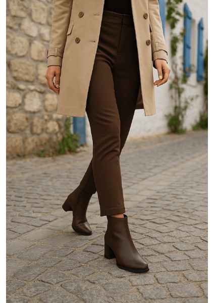 Asper Kahverengi Deri ( 5 cm Topuklu ) Günlük Kullanım Kadın Botu