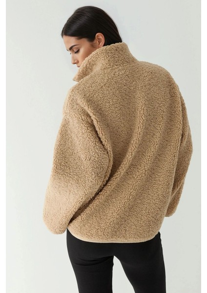 Kadın Cep Detaylı Kalın Yumuşak Peluş Mont Açık Gri modelleri