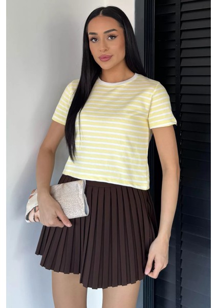 Kadın Şerit Desenli Bisiklet Yaka Tişört P-00018593 fiyatları