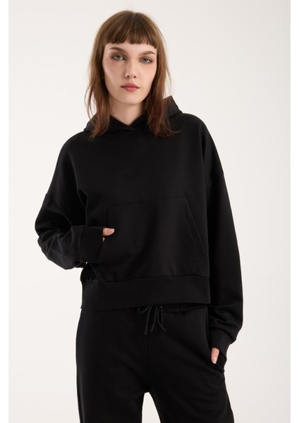 %100 Pamuk Kapüşonlu Ön Cep Detaylı Kadın Sweatshirt fiyatları