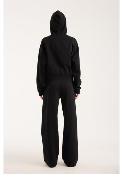 %100 Pamuk Kapüşonlu Ön Cep Detaylı Kadın Sweatshirt indirimleri