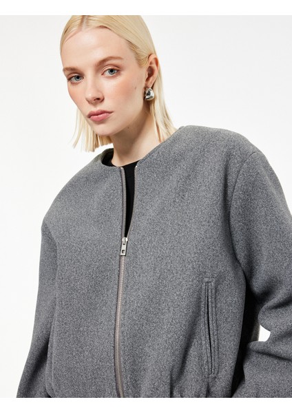 Uzun Kollu Cepli Yuvarlak Yaka Fermuarlı Crop Bomber Kaşe Ceket modelleri