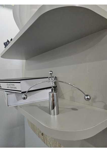 Newton Balans Denge Topu Halter Adam Sarkaç Beşiği Ev Ofis Dekoratif Biblo fiyatları