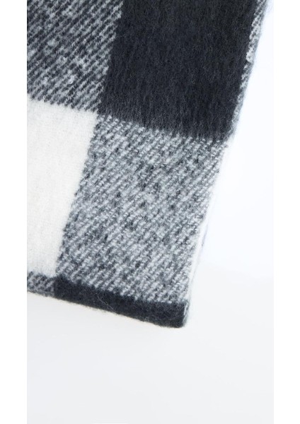 Siyah Kare Desenl Püsküllü Atkı fiyatları