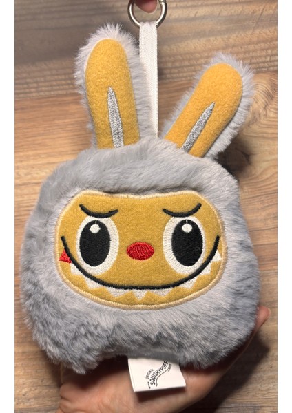 Labubu Peluş Anahtarlık (15cm*20cm) ve Sticker Seti fiyatları