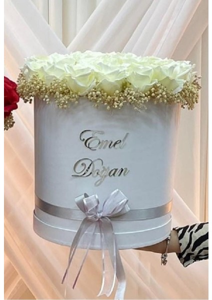 Silindir Kutuda Gerçek Görünümlü Yapay Kadife Gül Kız Isteme Buketi fiyatları