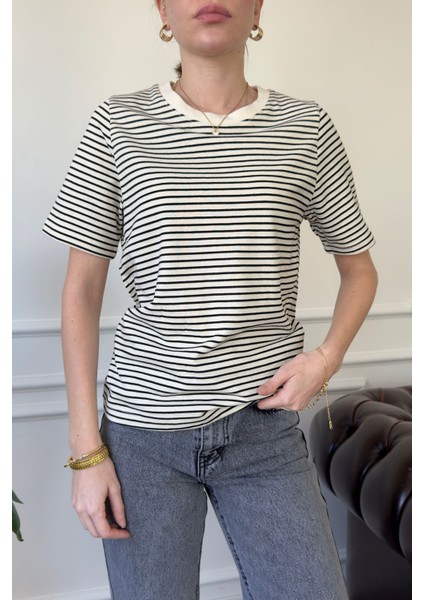 Marka Model Çizgili Kısa Kol Tshirt- Siyah