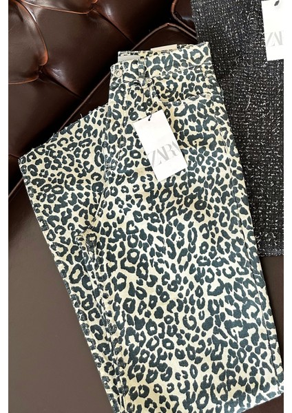 Kesik Paça Premium Pantolon- Ekru