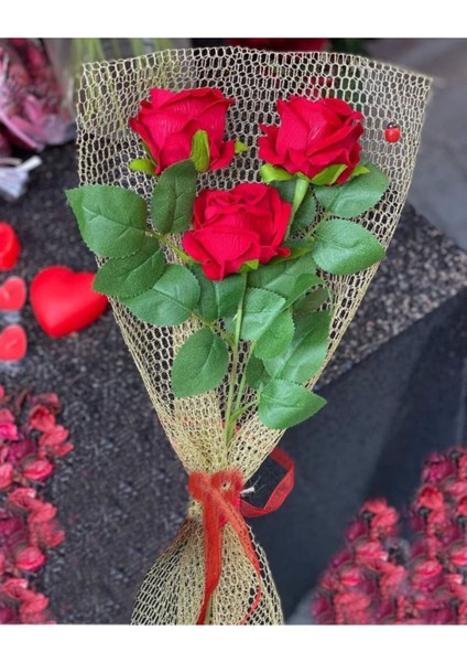 Gerçek Görünümlü Yapay Kadife Gül Sevgiliye Buket