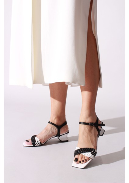 Idil Siyah Beyaz Cilt Kadın Günlük