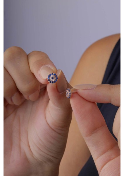 Yuvarlak Nazar Boncuğu Motifli Minimal Gümüş Küpe fiyatları