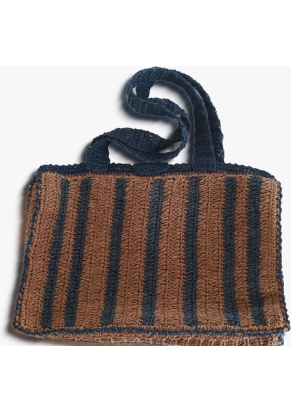 El Örmesi Kadın Çanta – Tamamen El Yapımı, Modern ve Şık Tasarım, Gündelik ve Özel Günlere Uygun fiyatları