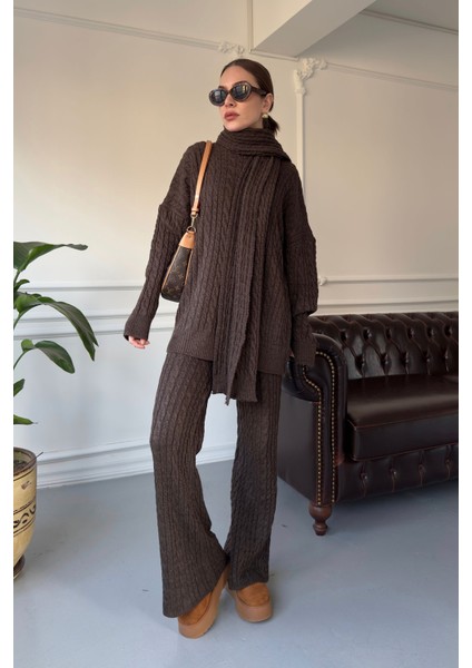 Bisiklet Yaka Saç Örgülü Şallı Takım- Kahverengi
