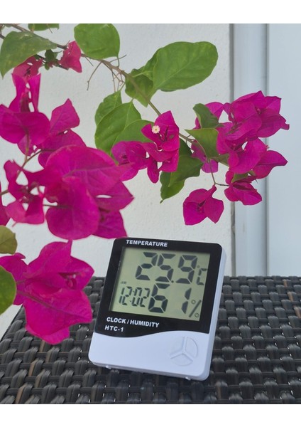 Dijital Termometre 10X9CM - LCD Ekranlı, Hassas Sıcaklık Ölçer Masa ve Duvar Kullanımına Uygun fiyatları