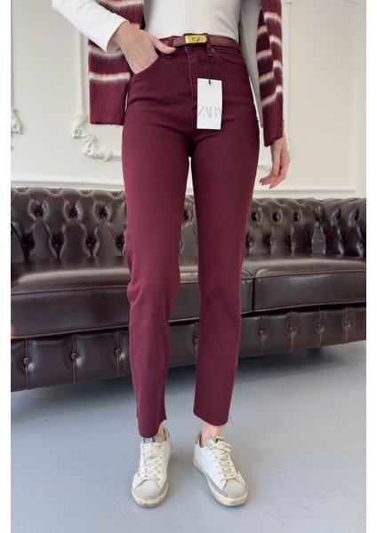 Kesik Paça Boyfit Jean- Kırmızı