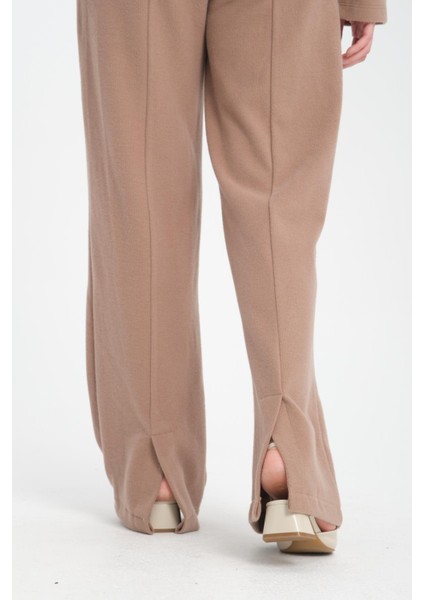 Selanik Kumaş Yırtmaçlı Paça Detaylı Kadın Pantolon fırsatları