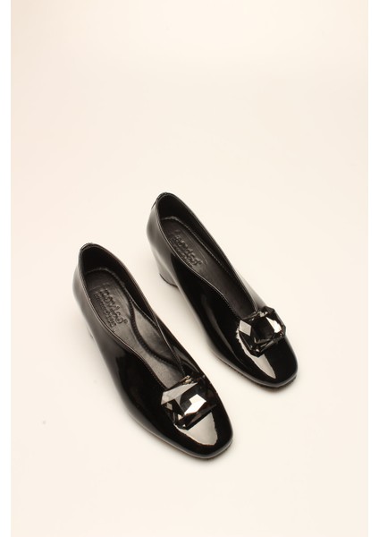 Idil Siyah Rugan Taşlı Kadın Topuklu