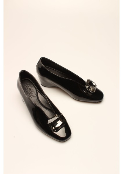 Idil Siyah Rugan Taşlı Kadın Topuklu fiyatları