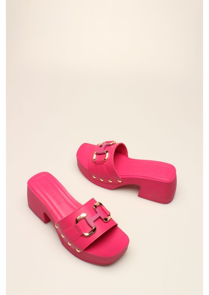 Idil Fuşya Cilt Tokalı Kadın Takunya modelleri