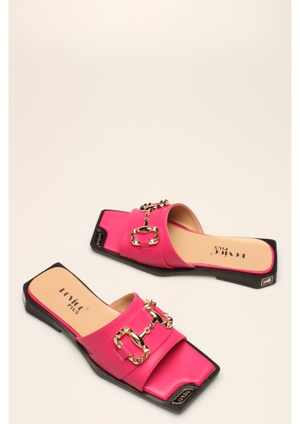 Idil Fuşya Cilt Tokalı Kadın Terlik modelleri