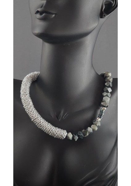 Özel Tasarım Şahin Gözü Doğal Taş Detaylı Kolye fiyatları