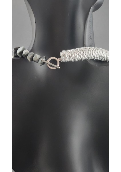 Özel Tasarım Şahin Gözü Doğal Taş Detaylı Kolye modelleri