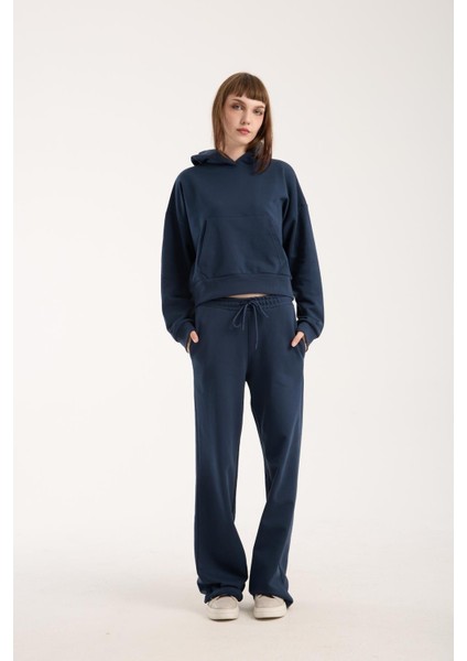 %100 Pamuk Kapüşonlu Ön Cep Detaylı Kadın Sweatshirt