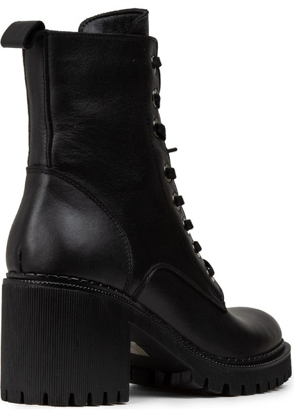 Kadın Siyah Hakiki Deri Topuklu Postal Bot - 61970ZSYHC01 fiyatları