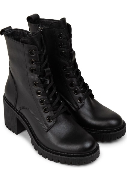Kadın Siyah Hakiki Deri Topuklu Postal Bot - 61970ZSYHC01 modelleri