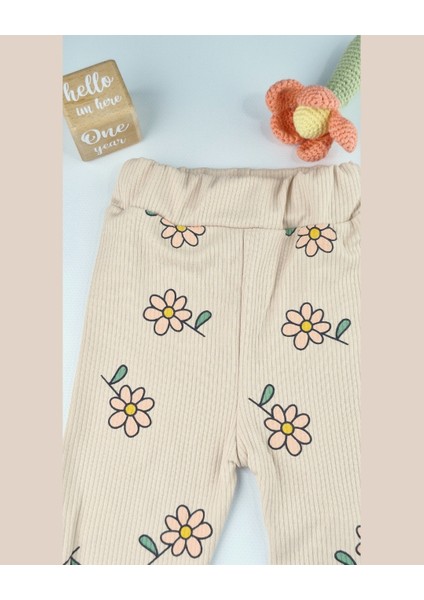 Kız Bebek Fiyonklu Karakter Baskılı 2’li Takım – Pudra / Gül Kurusu / Yavruağzı (6–24 Ay) modelleri