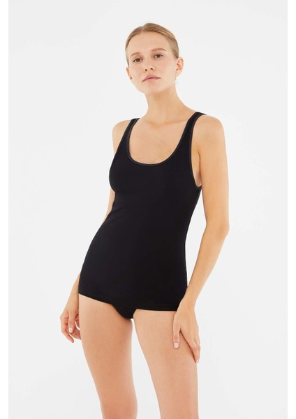 Kadın Pamuklu Geniş Yaka Kalın Askılı Atlet 5005KC