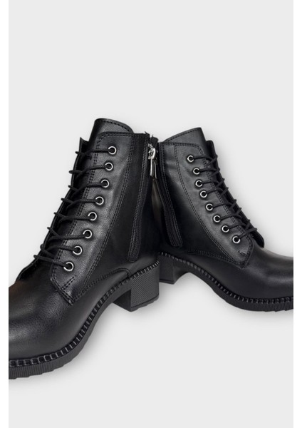 Kadın Bağcık Detaylı Fermuarlı Kalın Topuk Bot Siyah modelleri