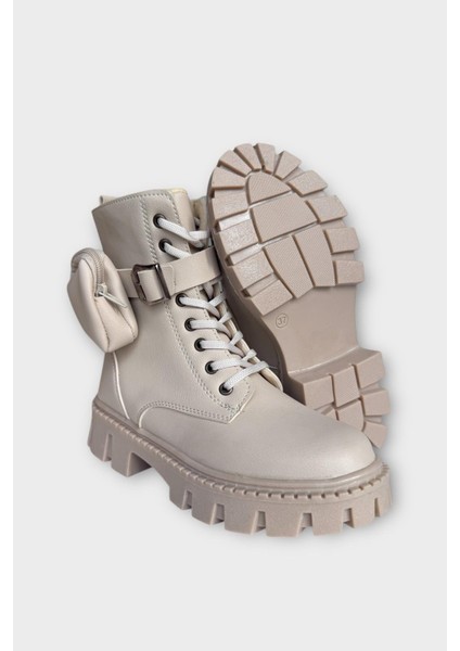 Kadın Çanta Detay Yüksek Kalın Taban Bağcıklı Fermuarlı Bot Bej