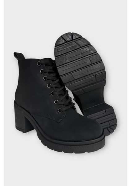 Kadın Bağcık Detaylı Fermuarlı Kalın Topuk Bot Siyah - Füme indirimleri