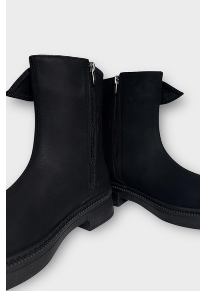 Süet Fiyonk Detaylı Fermuarlı Kadın Bot Siyah modelleri