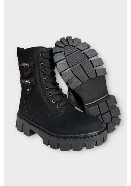 Kadın Fermuarlı Kalın Taban Bot Siyah - Gümüş