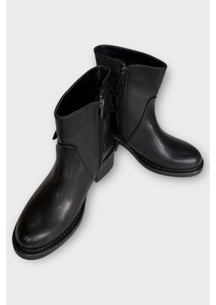 Toka Detaylı Topuklu Fermuarlı Kadın Bot Siyah fırsatları