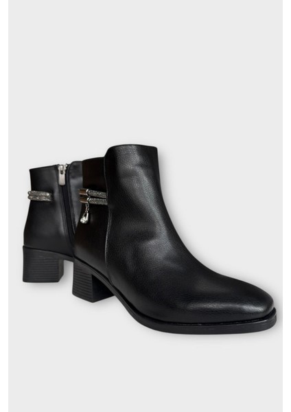 Kadın Taş Zincir Detaylı Topuklu Kadın Bot Siyah fiyatları