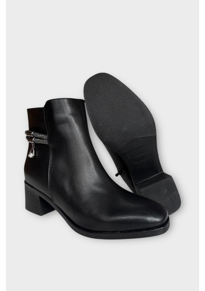 Kadın Taş Zincir Detaylı Topuklu Kadın Bot Siyah