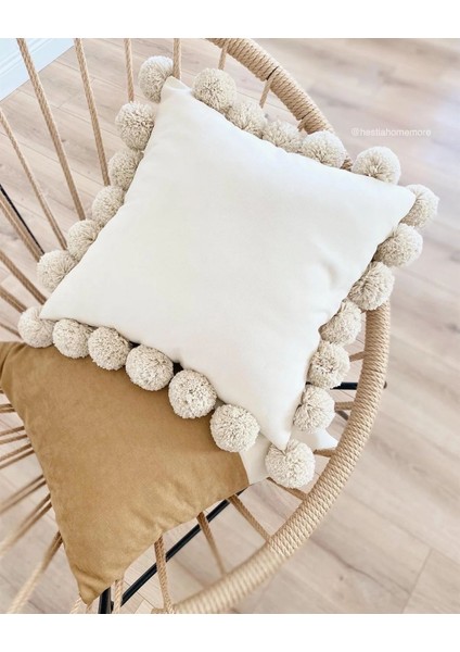 Ponponlu Kırlent Kılıfı