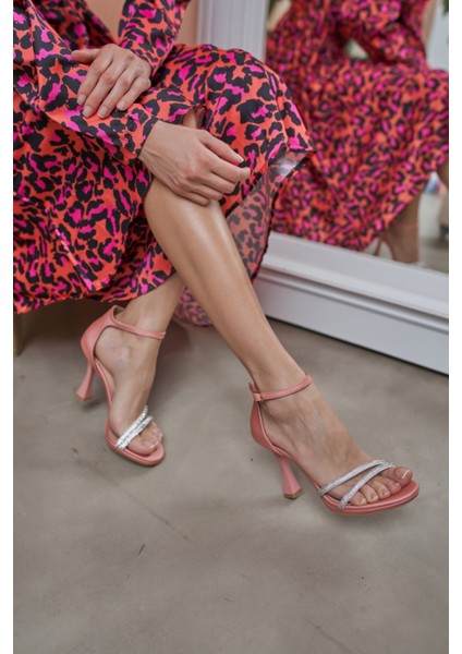 Kasia Kadın Bej Saten Taş Detay Topuklu Abiye Ayakkabi modelleri