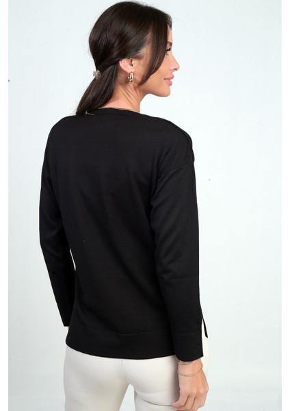 Kadın V Yaka Önü Yazı Baskılı Triko Bluz fırsatları