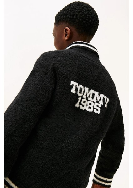 Erkek Çocuk Regular Fit Harf Aplikeli Şeritli Yaka Kolej Hırka - Siyah indirimleri