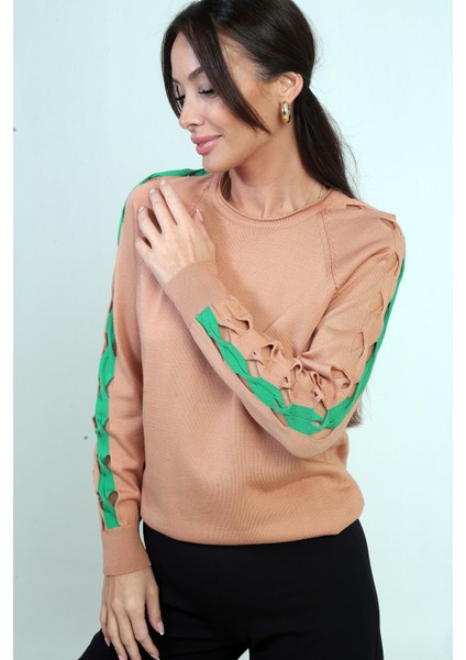 Kadın Kolu Şerit Dekolteli Triko Bluz fiyatları