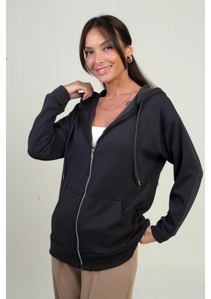 Kadın Kapüşonlu Kanguru Cepli Önü Fermuarlı Osyho Hırka modelleri