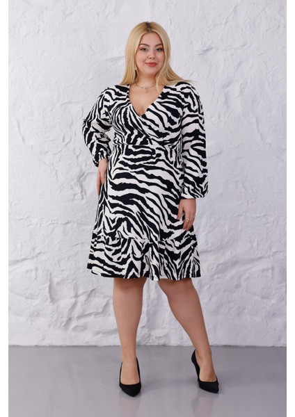 Kadın Siyah Beyaz Zebra Desen Kruvaze Yaka Esnek Bel Büyük Beden Elbise fırsatları