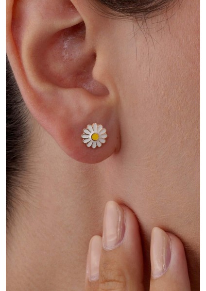 Mineli Papatya Motifli Gümüş Küpe