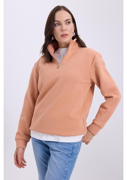 Kadın Relax Fit Rahat Kesim Pamuklu Içi Polarlı Yarım Fermuarlı Yavruağzı Dik Yaka Sweatshirt